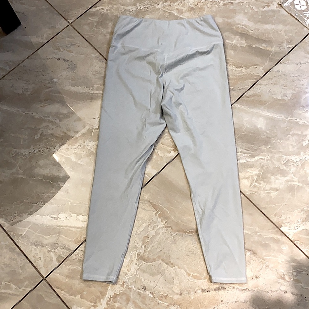 KGMTL x Ardene sold out and discontinued leggings in SAGE colour